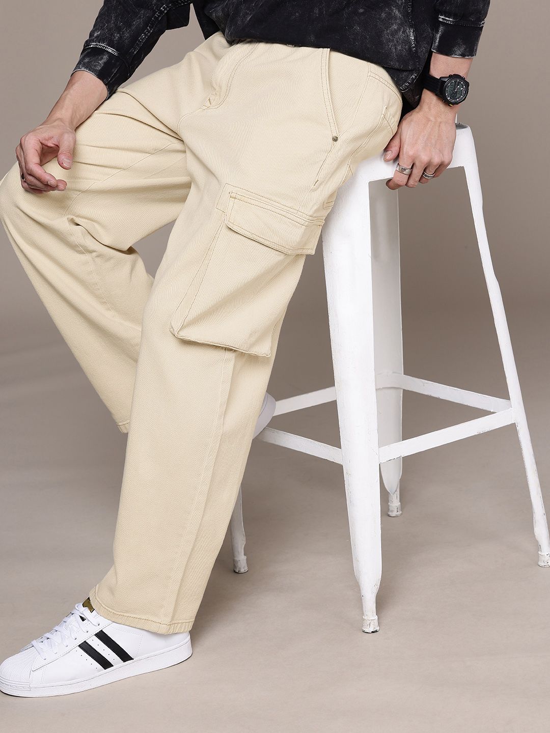 WROGN Men Relaxed Fit Pure Cotton Cargo Jeans-picture-24