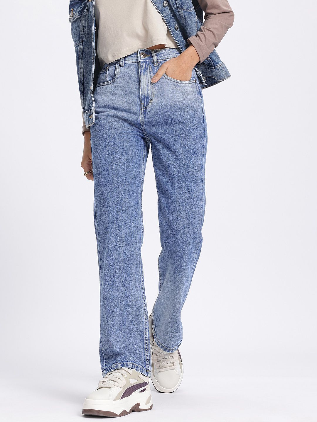 glitchez Women Casual Chic Mid-Rise Light Fade Pure Cotton Straight Fit Jeans-picture-13