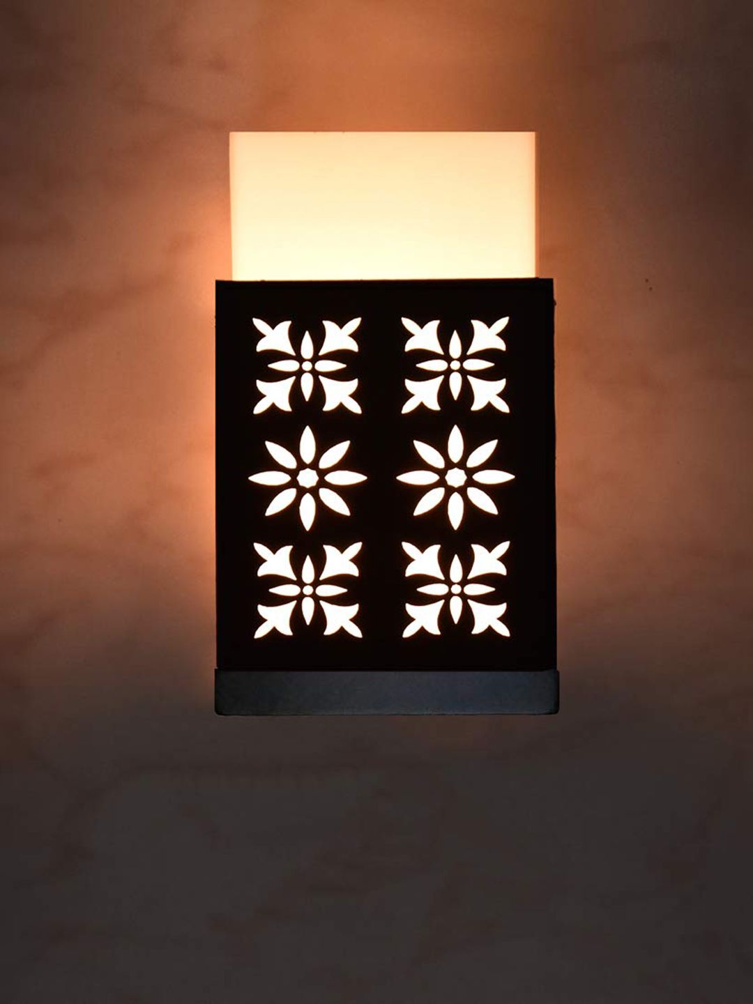 Gojeeva Black Wood Square Shaped Textured Contemporary Wall Lamp-picture-21