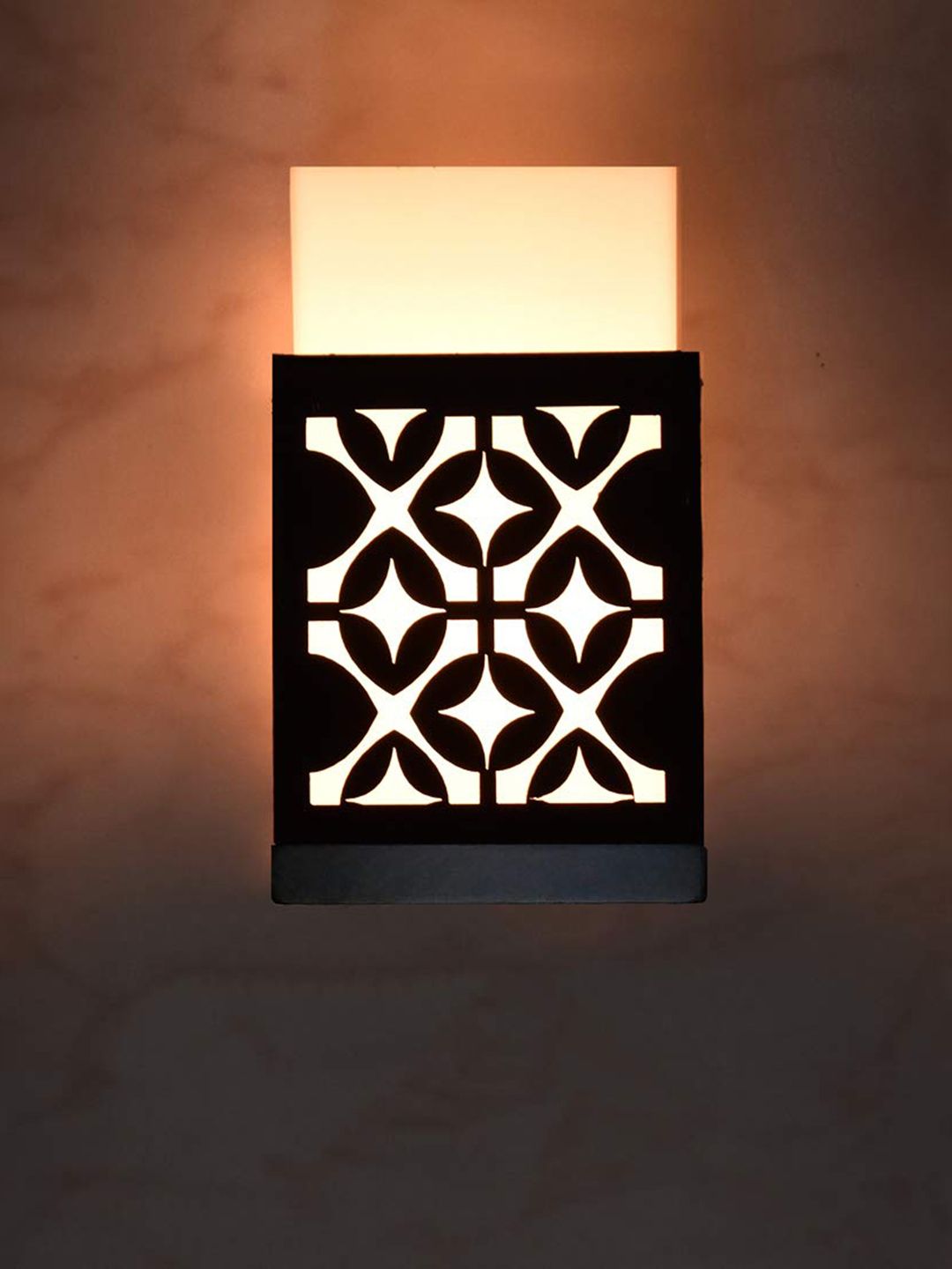 Gojeeva Black & White Textured Wooden Square Shaped Wall Lamp-picture-41