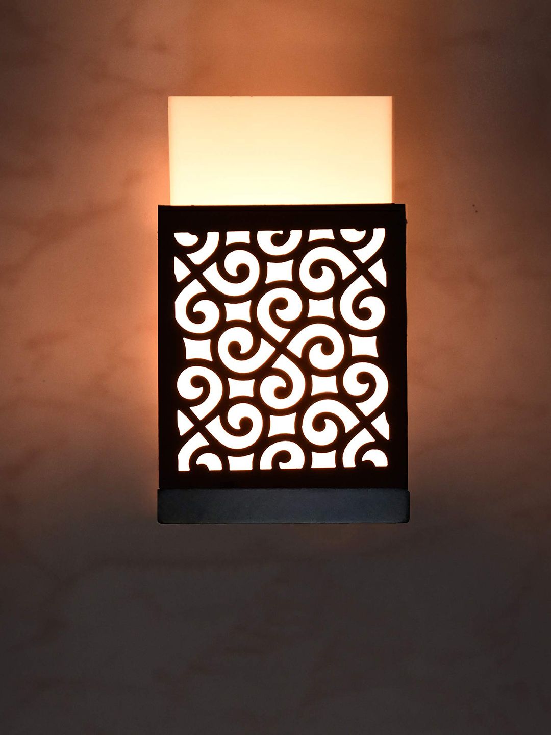 Gojeeva Black Wood Square Shaped Textured Contemporary Wall Lamp-picture-17