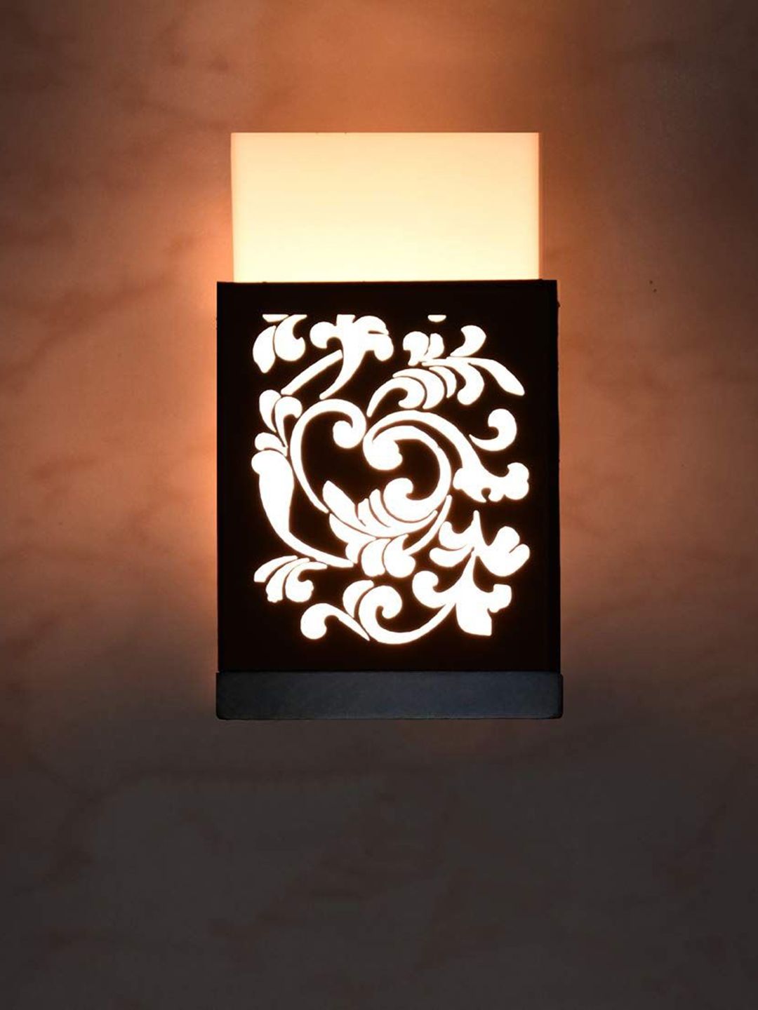 Gojeeva Black Wood Square Shaped Textured Contemporary Wall Lamp-picture-33