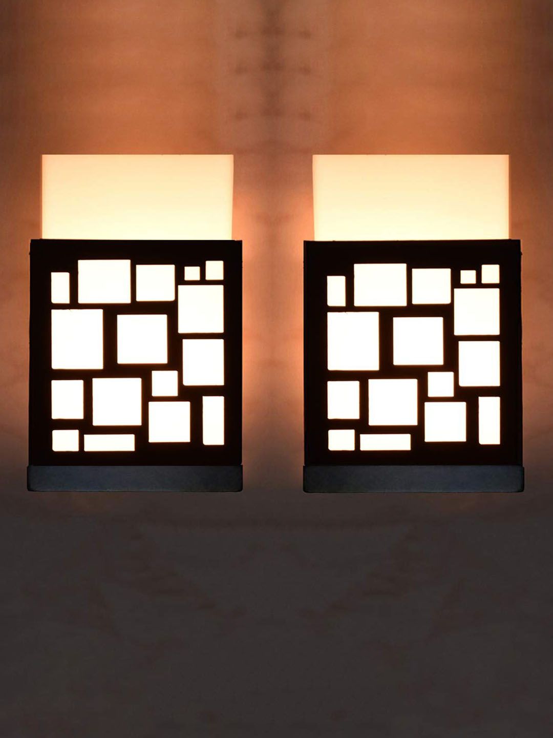 Gojeeva Black Wood Square Shaped Textured Contemporary Wall Lamp-picture-36