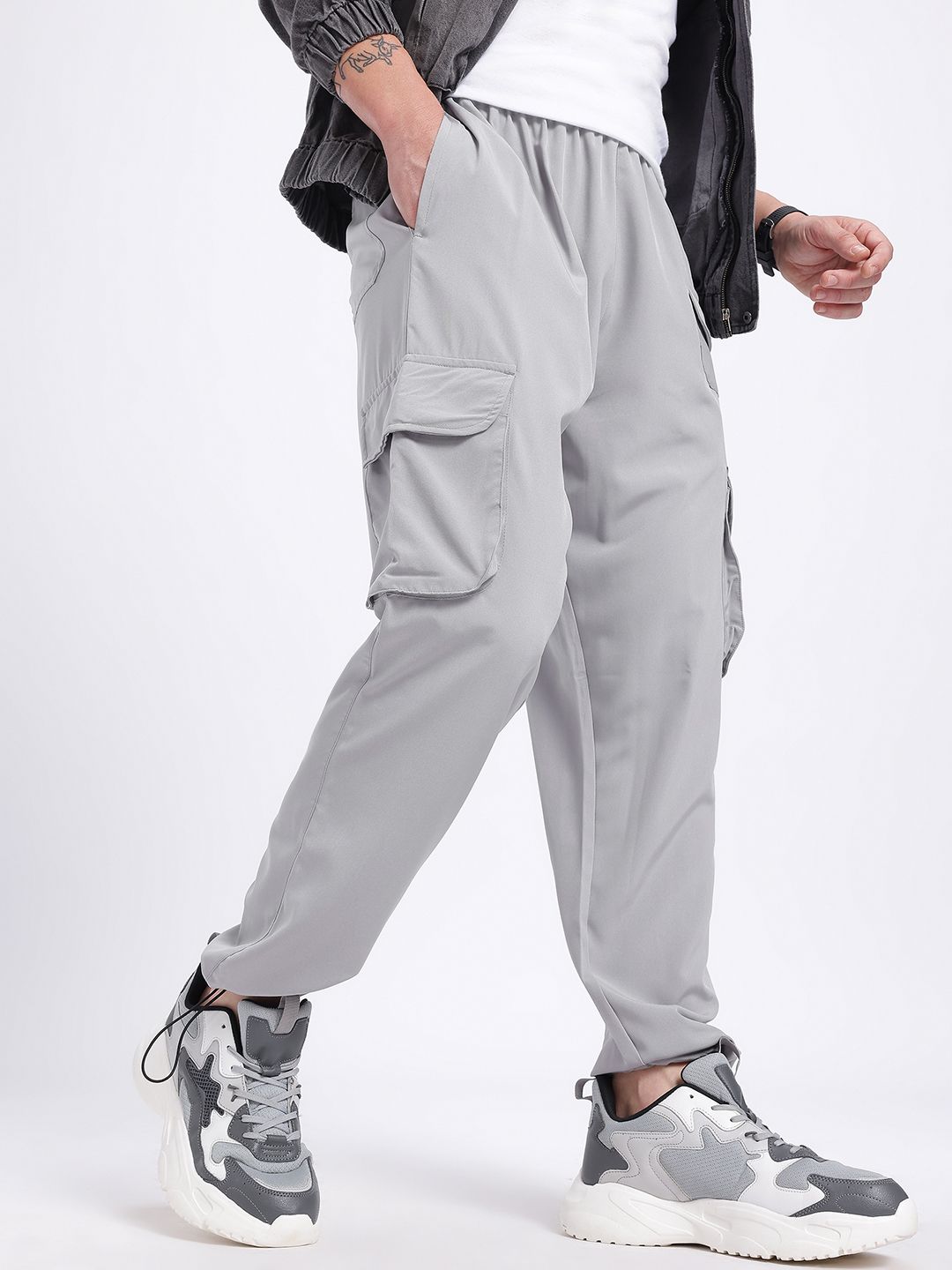 glitchez Men Toggled Hem Cargos-picture-31