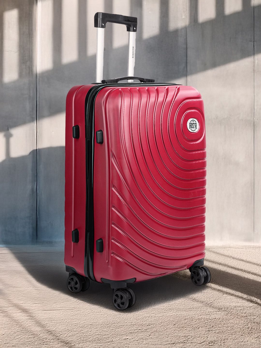 Roadster HRD Textured Medium Suitcase Trolley Bag- 55.7 L-picture-30