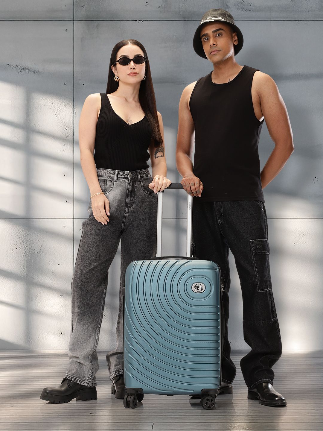 Roadster HRD Textured Medium Suitcase Trolley Bag- 55.7 L-picture-29