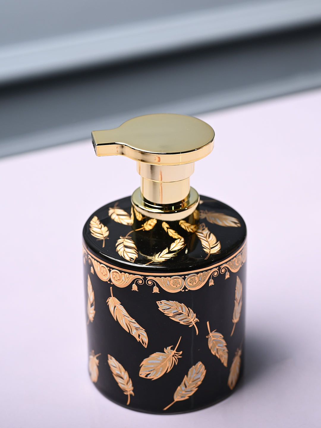 MARKET99 Black & Beige Leaf Printed Ceramic Waterproof Soap Dispenser 500 ml-picture-36
