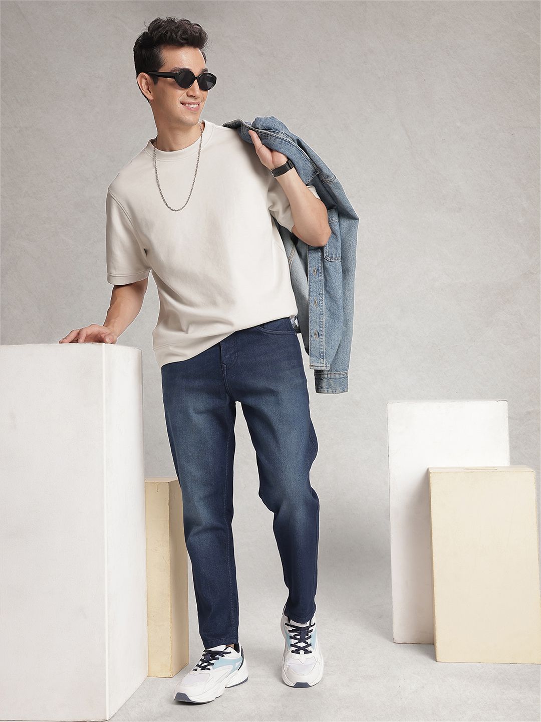 Buy WROGN Men Slim Fit Light Fade Stretchable Jeans - Jeans for Men ...