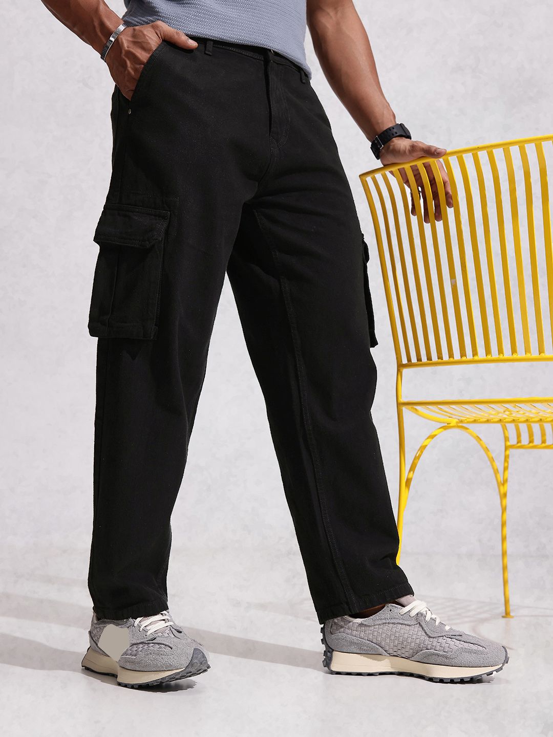 WROGN Men Pure Cotton Loose Fit Cargo Jeans-image-47