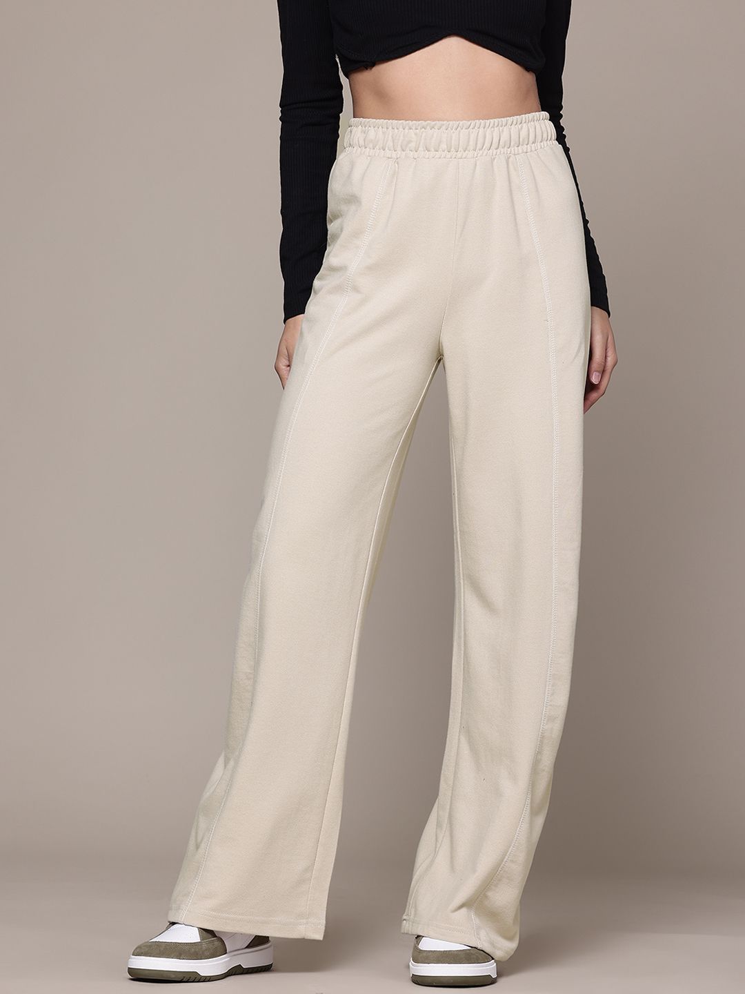 The Roadster Lifestyle Co. Women Relaxed Loose Fit Trousers-picture-15