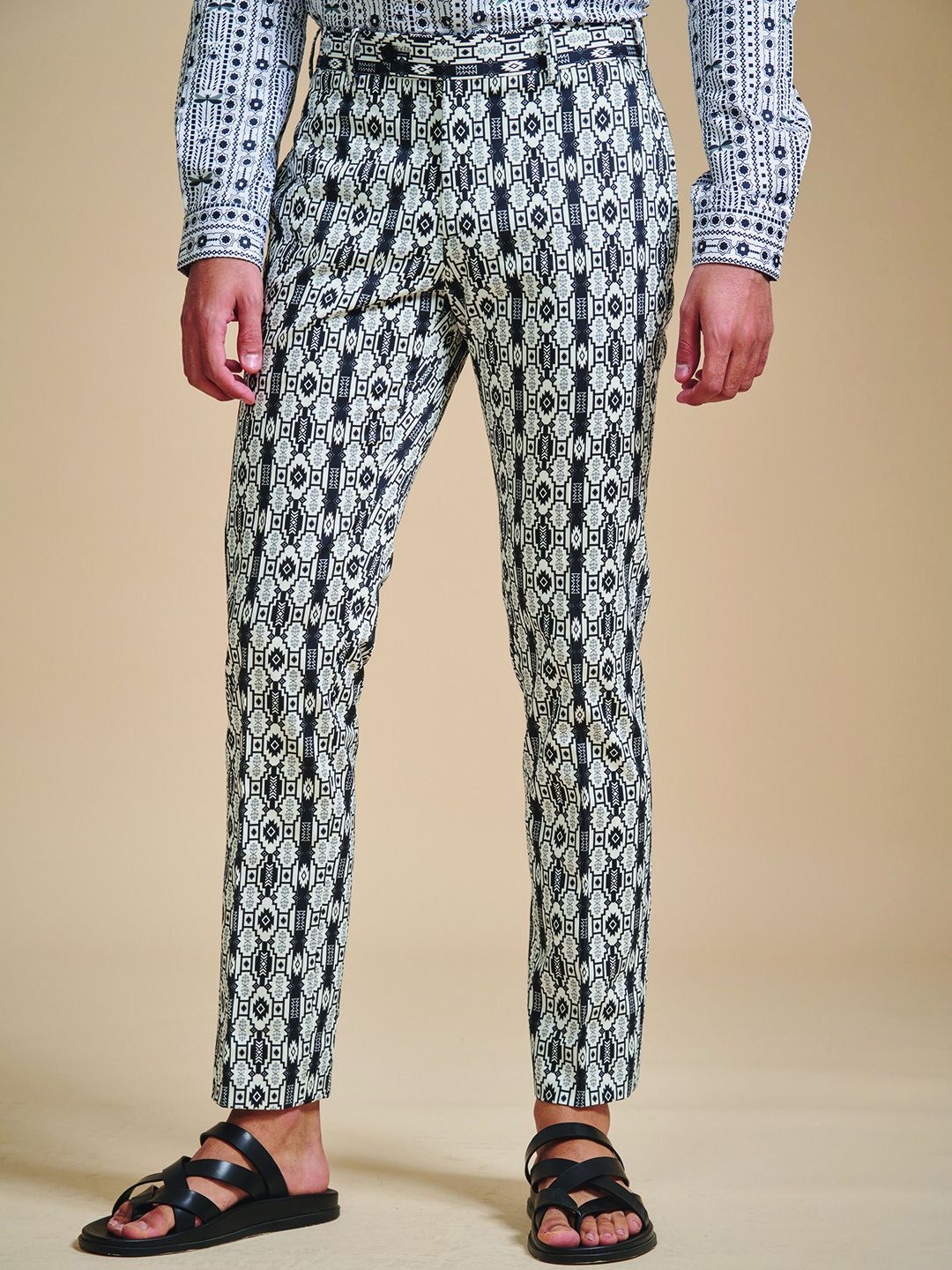 RR Blue Men Printed Relaxed Cotton Trousers-picture-31
