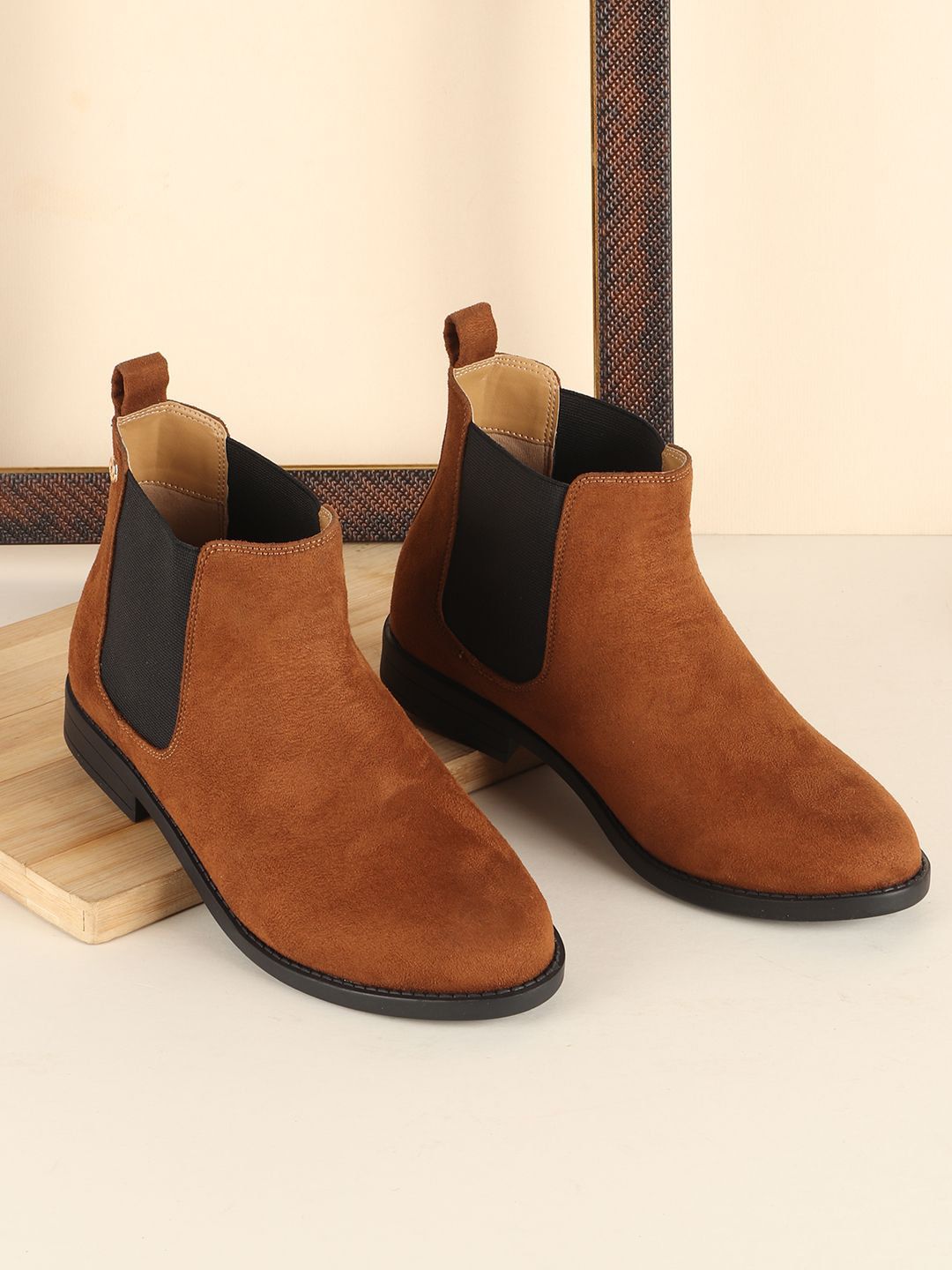 Carlton London Women Block Heel Chelsea Boots-picture-14