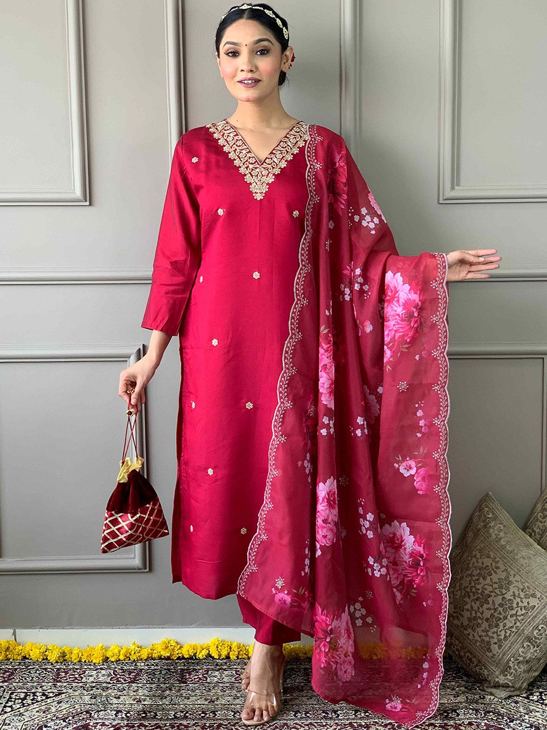 HERE&NOW Women Embroidered Regular Sequinned Chanderi Silk Kurti with Trousers & With Dupatta