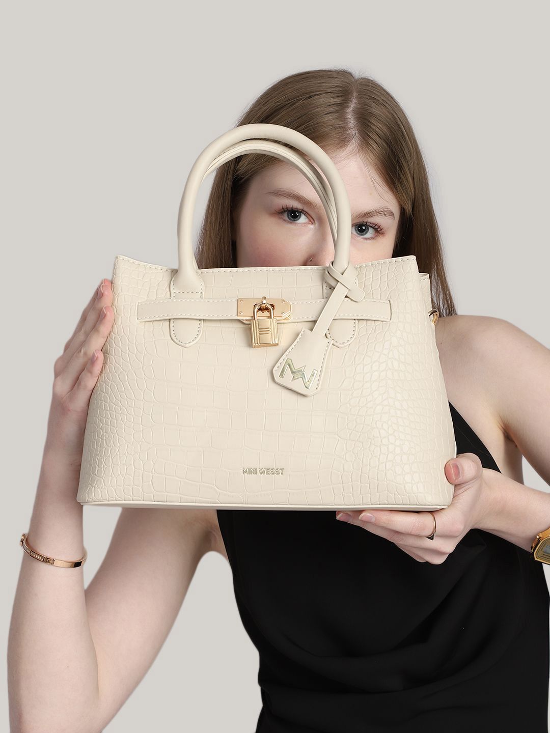 MINI WESST Women Textured Structured Handheld Bag-picture-12