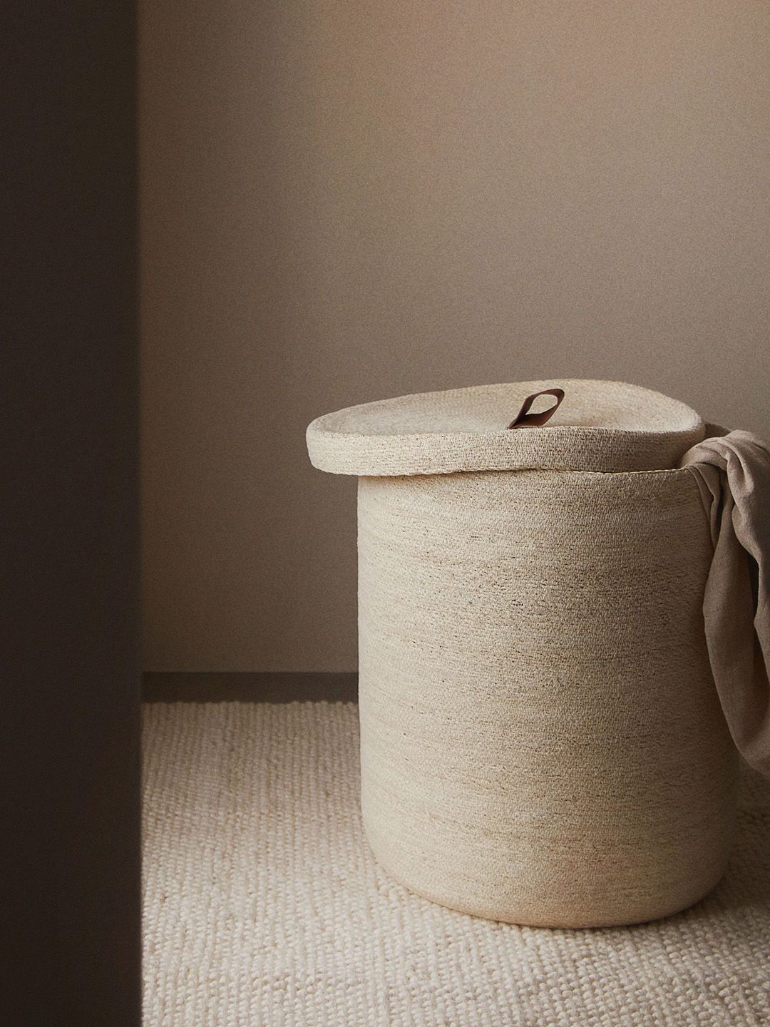 H&M Beige Extra-Large Seagrass Laundry Basket-picture-30