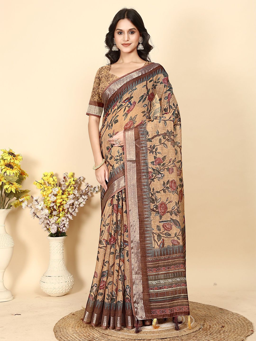 J 6 DESIGNER Floral Printed Zari Block Print Saree-image-23