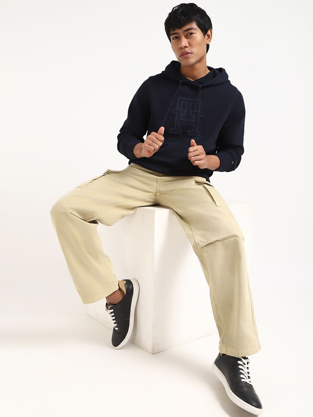 Tommy Hilfiger Men Cotton Long Sleeves Hooded Sweatshirt-picture-40