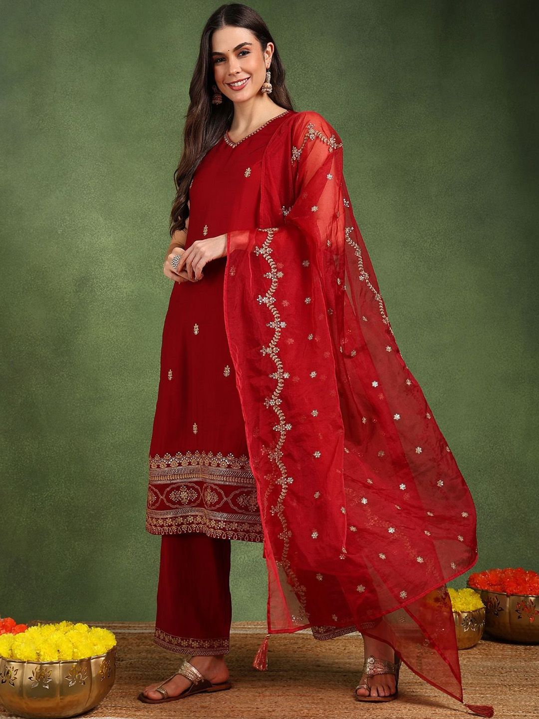 Women Floral Embroidered Kurta with Palazzos & Dupatta