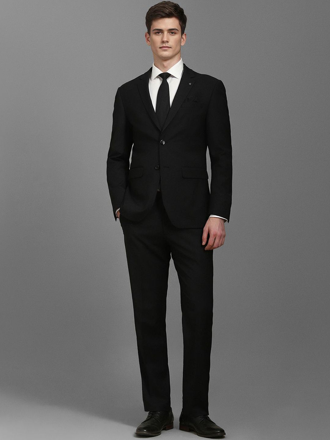 Louis Philippe Men Slim-Fit Single-Breasted Notched Lapel Collar Two-Piece Suit-picture-37
