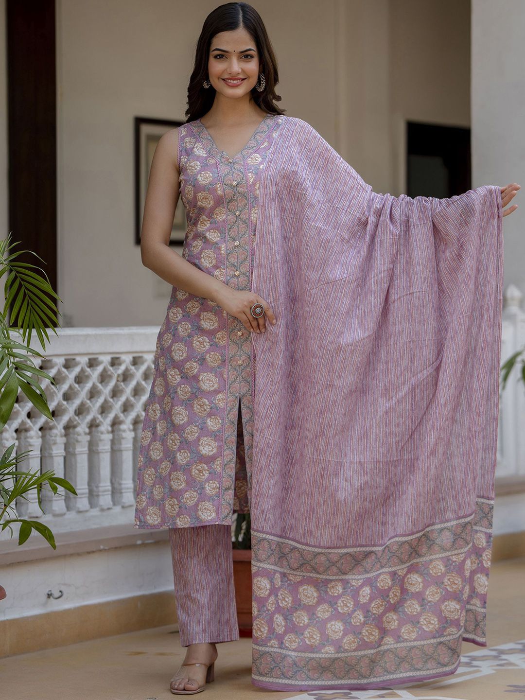 EthniFlair Women Floral Printed Regular Pure Cotton Kurta with Pyjamas & With Dupatta-image-8