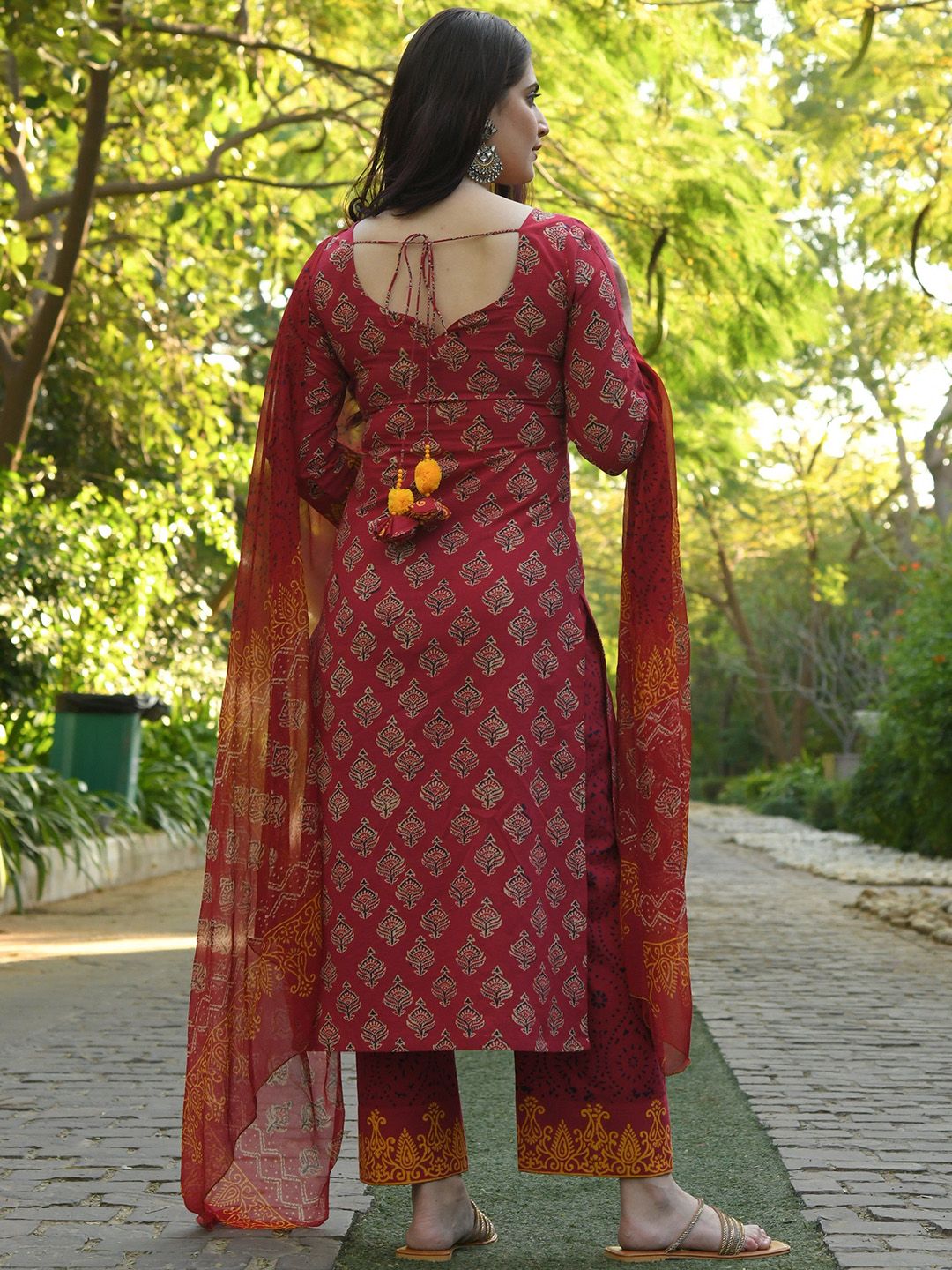 Women Ethnic Motifs Regular Kurta with Trousers & With Dupatta