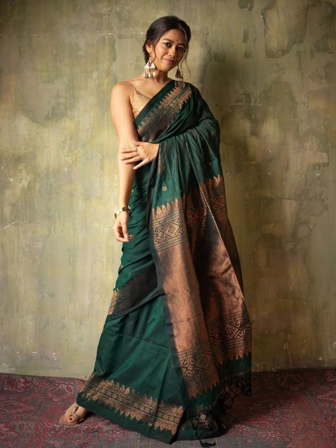 Woven Design Zari Banarasi Saree