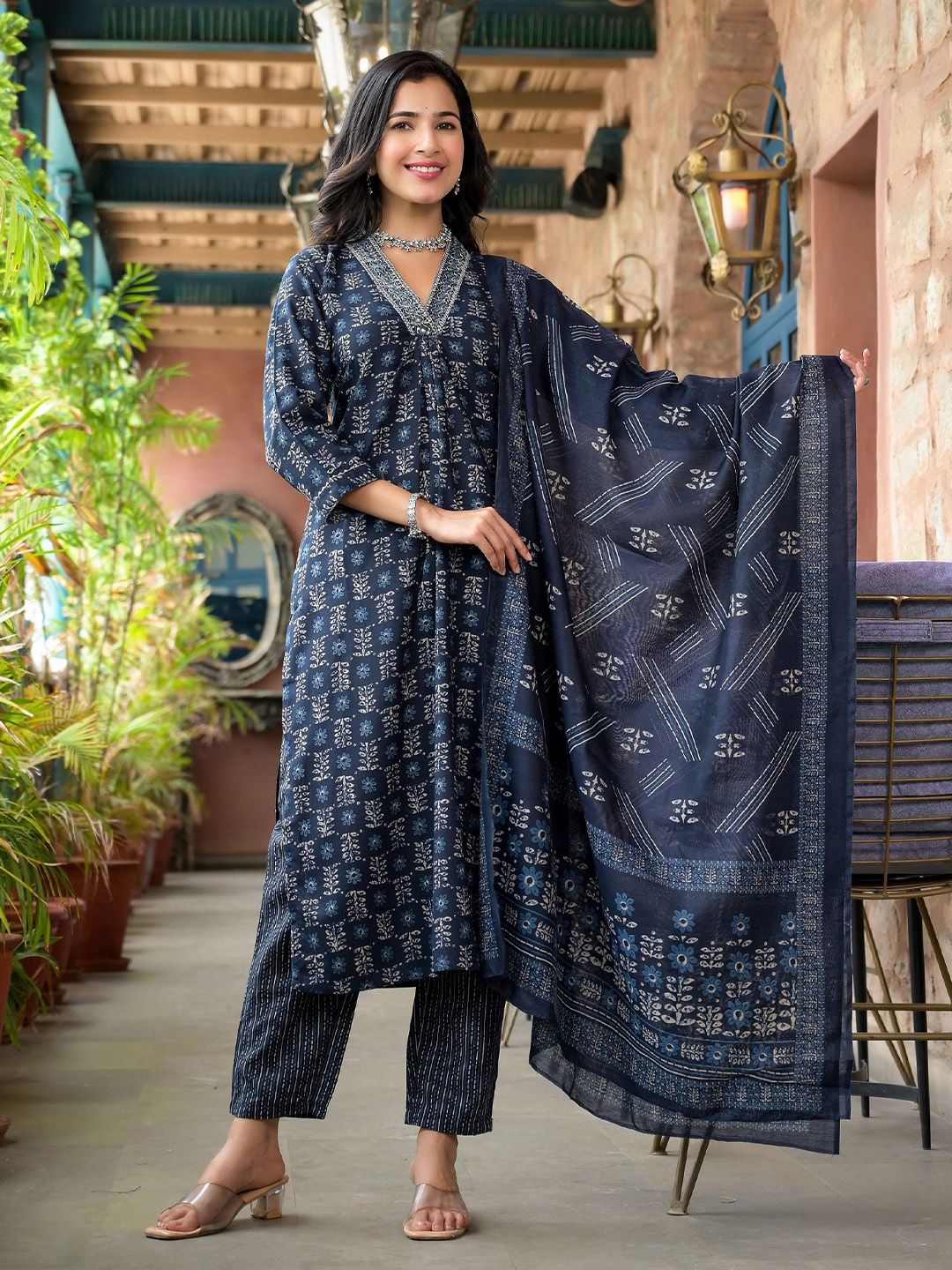 Ethnic Motifs Kurta with Trousers & With Dupatta