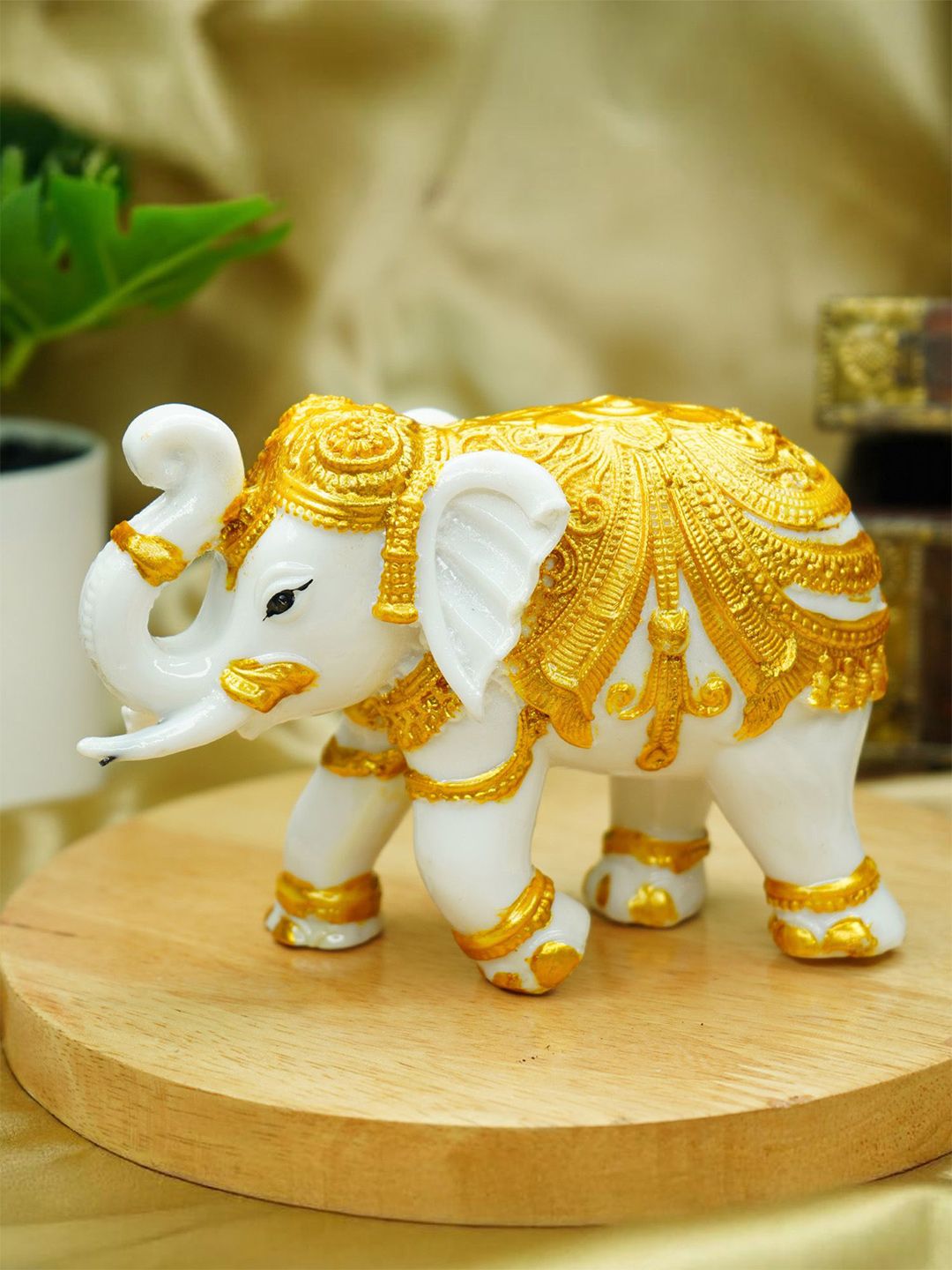 Ekhasa White Figurine Showpiece-image-40