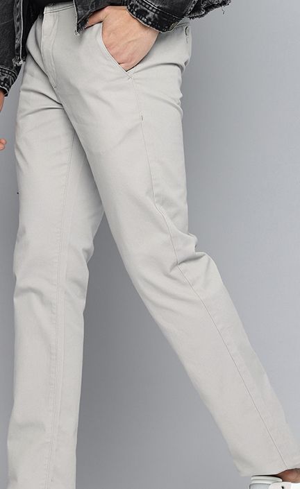 Buy Levis Men Slim Fit Chinos Trousers - Trousers for Men 32078700 | Myntra