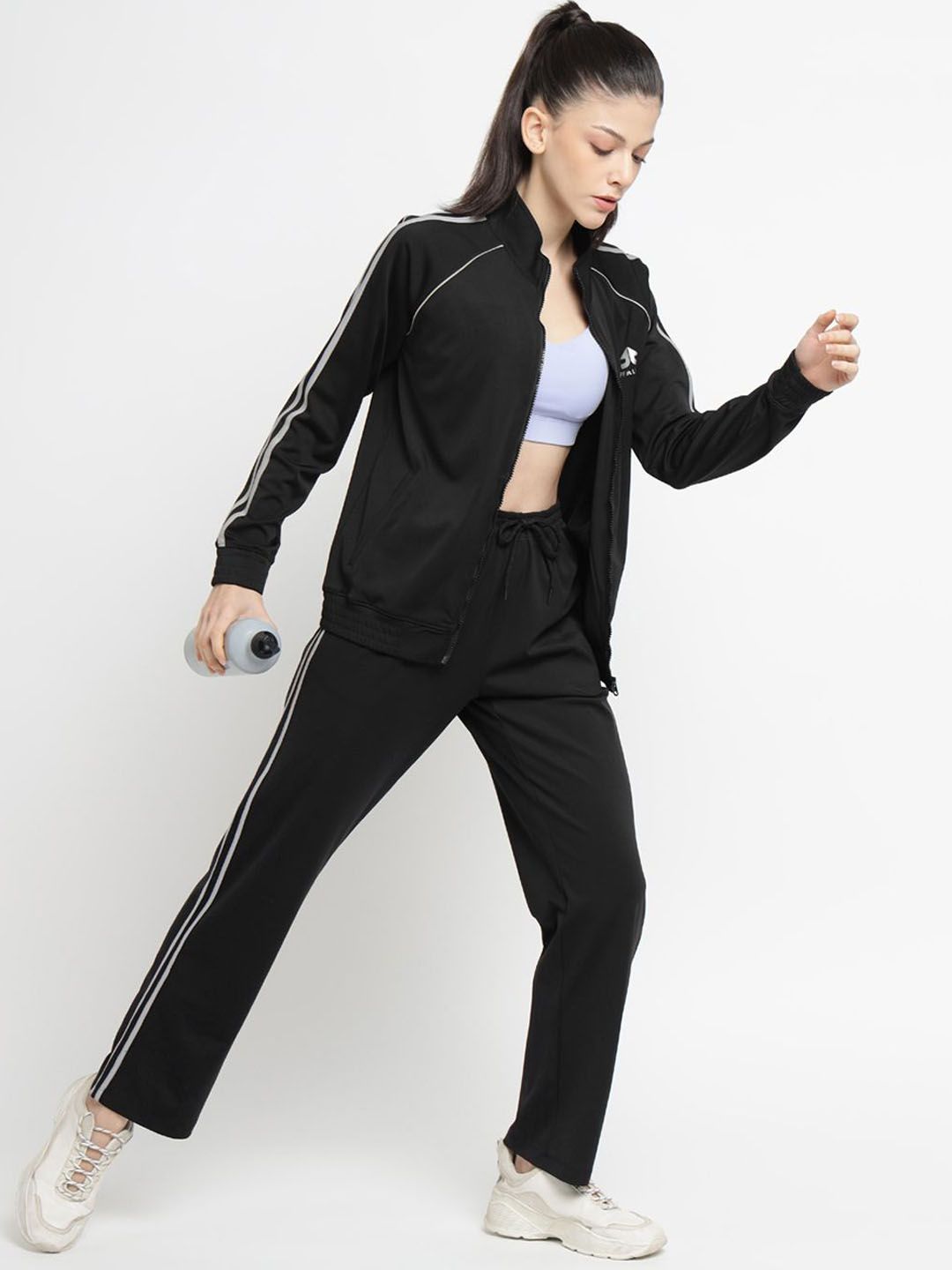 OFF LIMITS Women Printed Mid-Rise Tracksuit-image-3