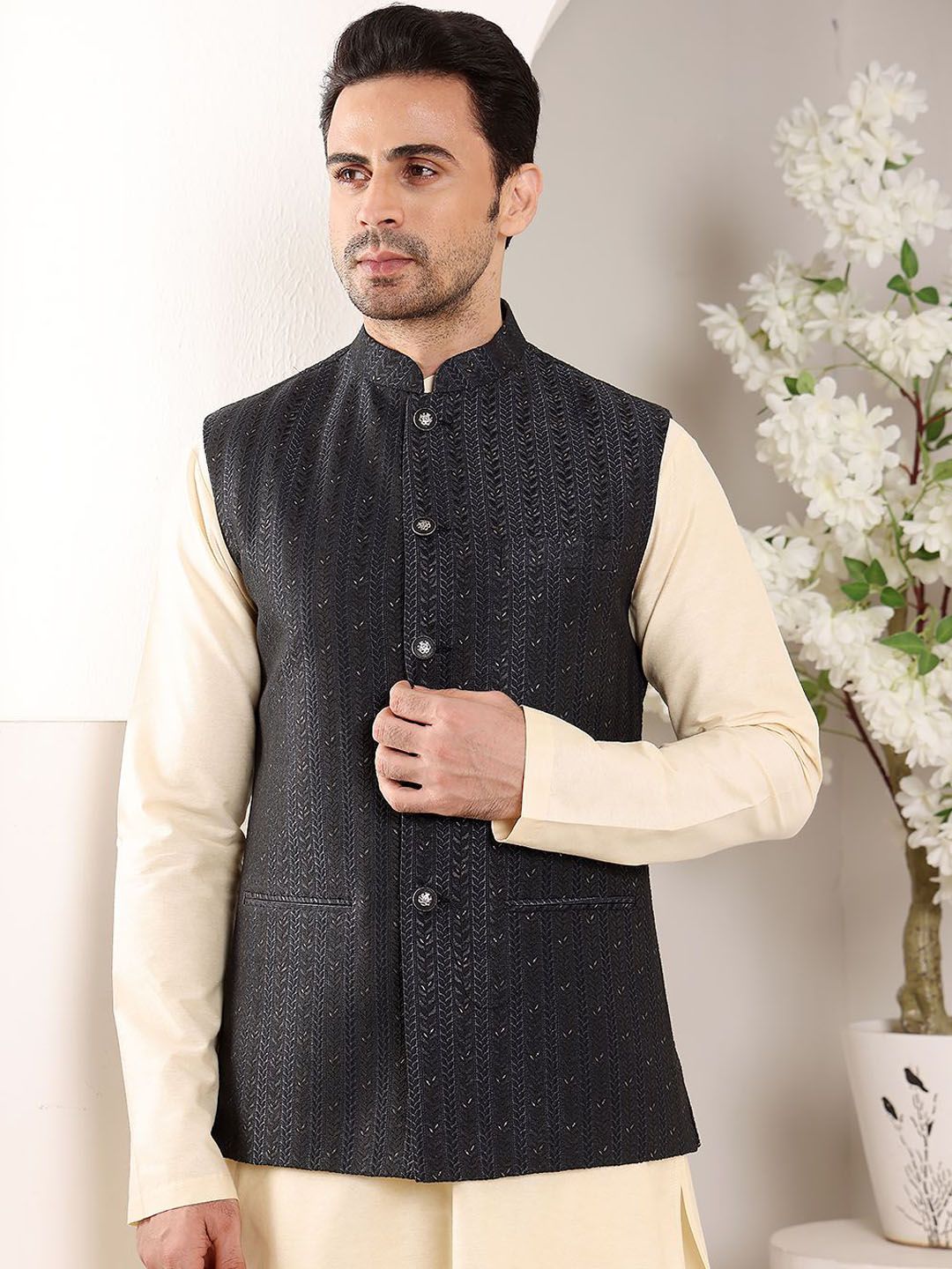 MULTI SHADES Men Embroidered WovenNehru Jackets-picture-22