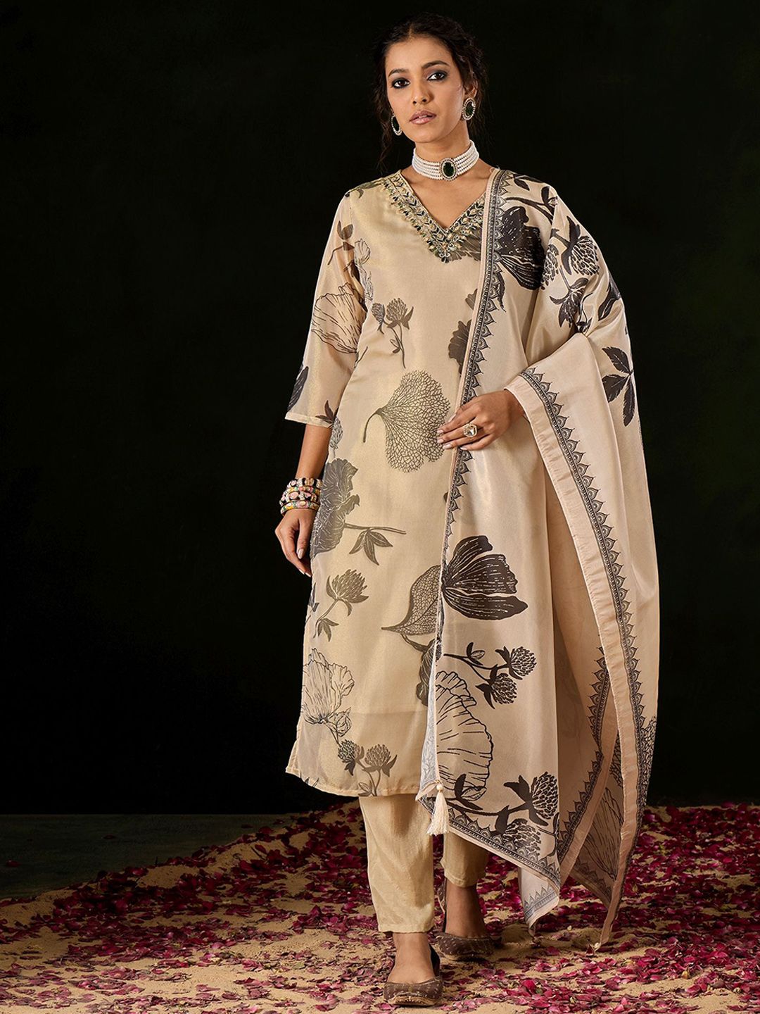 Anouk White Floral Printed V-Neck Thread Work Straight Kurta With Trousers & Dupatta