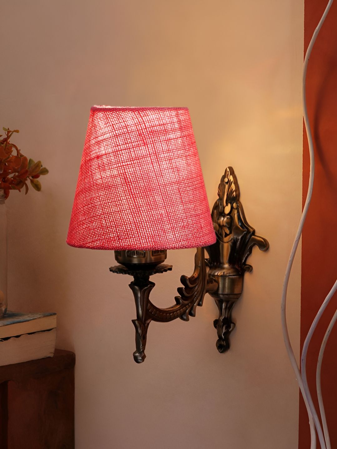 Aura Pink Metal Traditional Cylinder Shaped Wall Lamp-picture-33