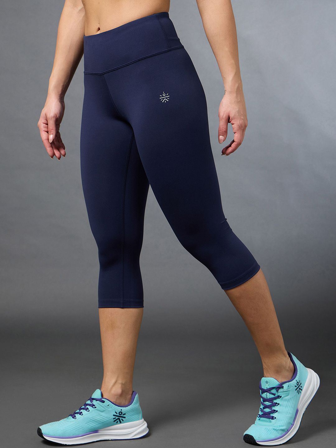 CULT Women Cropped Performance COMFlex Tights-picture-27