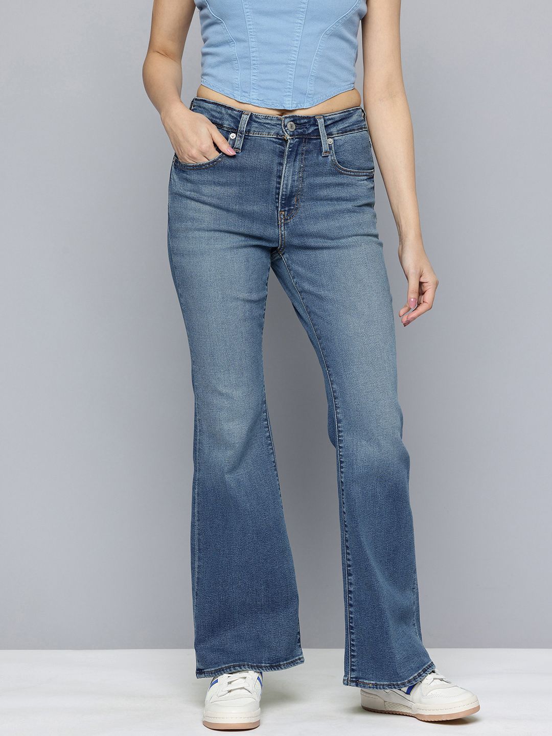 Levis Women 726 Slim Flared High-Rise Light Fade Stretchable Jeans-picture-11