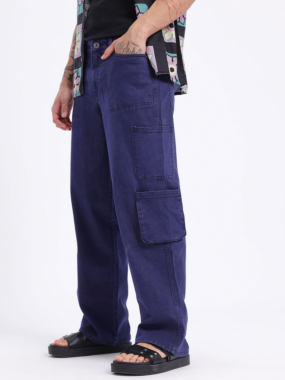 glitchez Men Cargo Chic Mid-Rise Stretchable Baggy Fit Jeans-picture-21