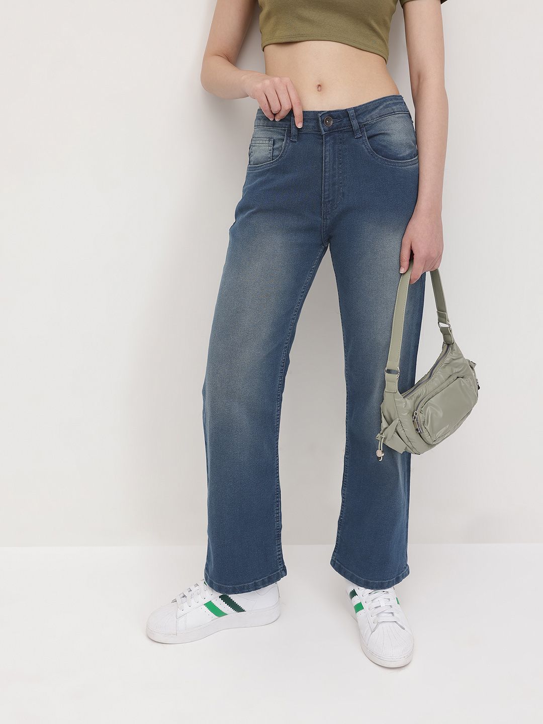 The Roadster Life Co. Women Straight Fit Mid-Rise Light Fade Stretchable Jeans