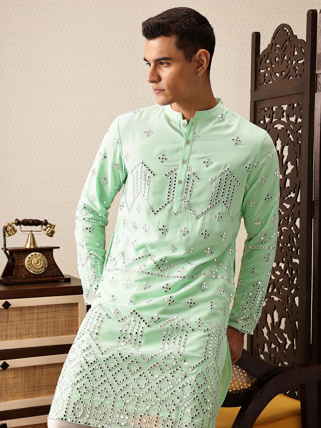 House of Pataudi Embroidered Mandarin Collar Mirror Work Jashn Kurta-picture-10