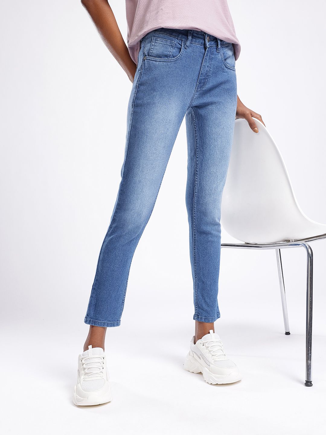 glitchez Women Slim Fit Light Fade Stretchable Cropped Jeans