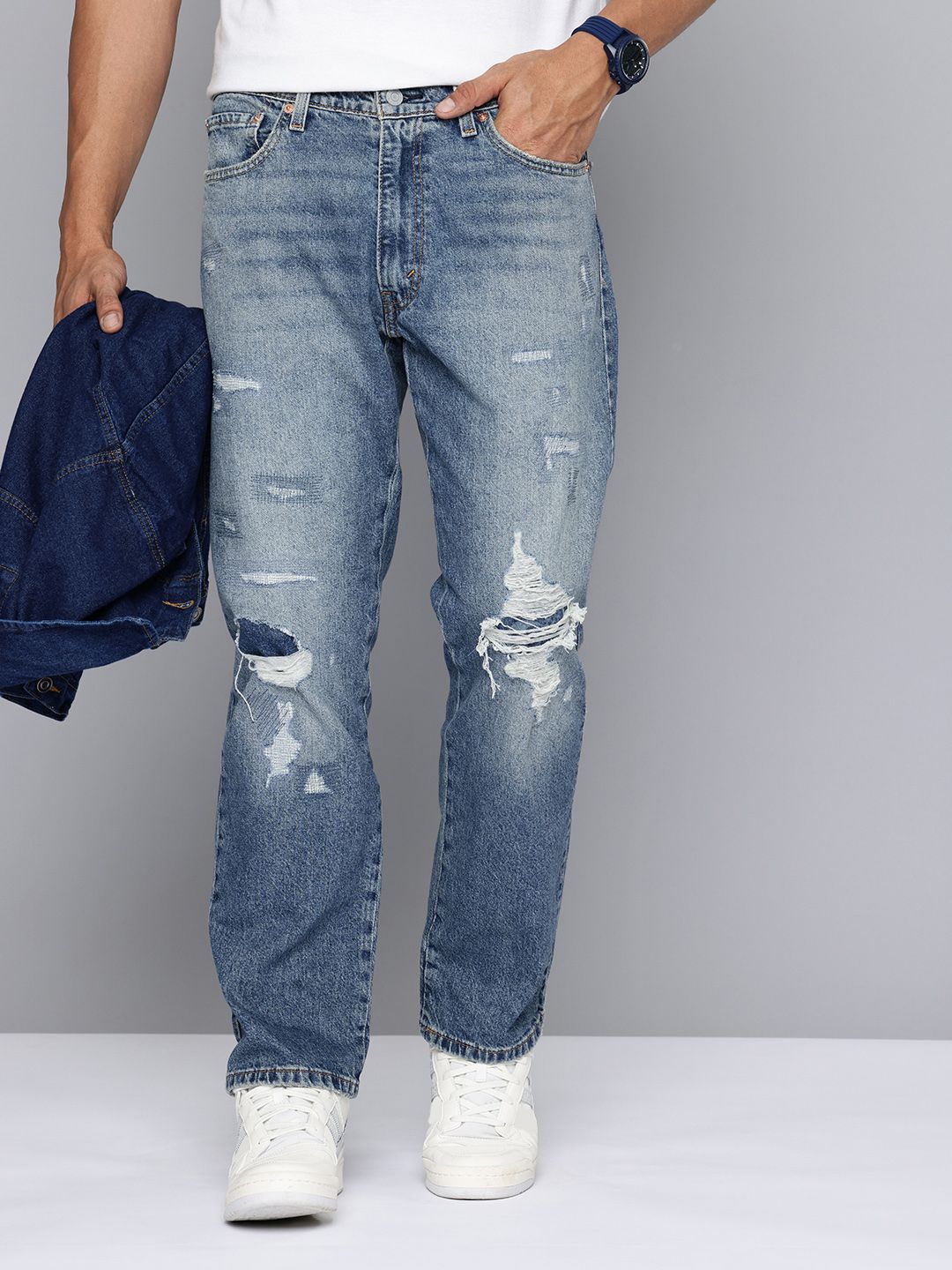 Levis Men 555 Relaxed Fit Highly Distressed Light Fade Stretchable Jeans-picture-34