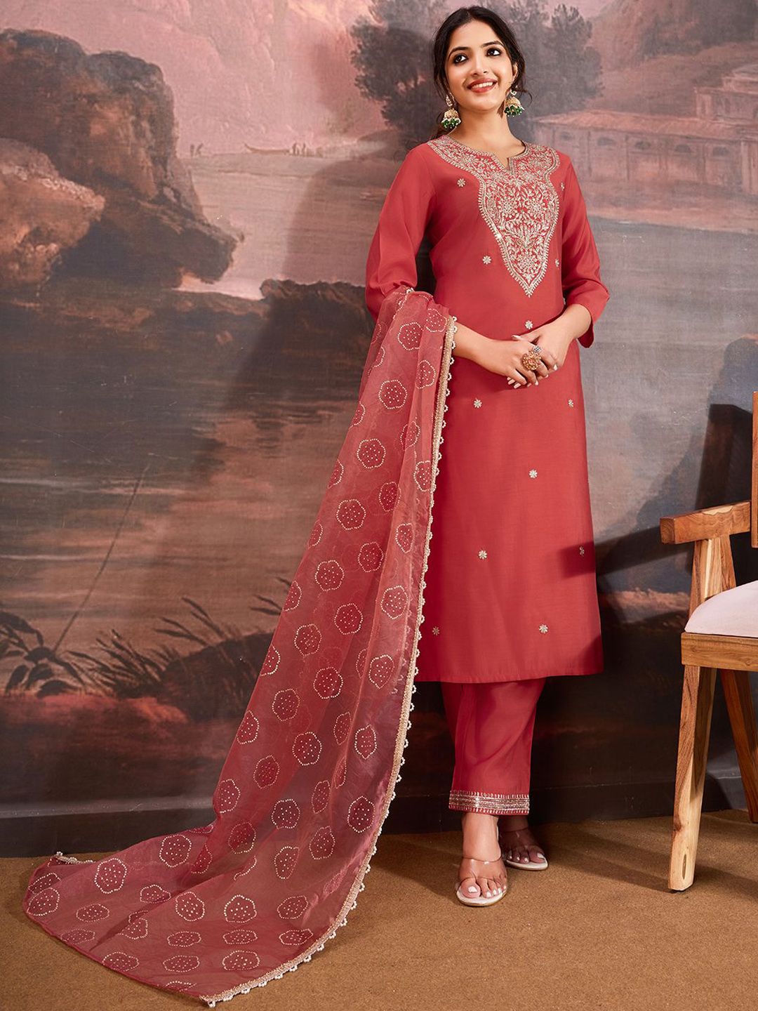 House of Pataudi Floral Embroidered Notch Neck Zari Straight Kurta With Trouser & Dupatta
