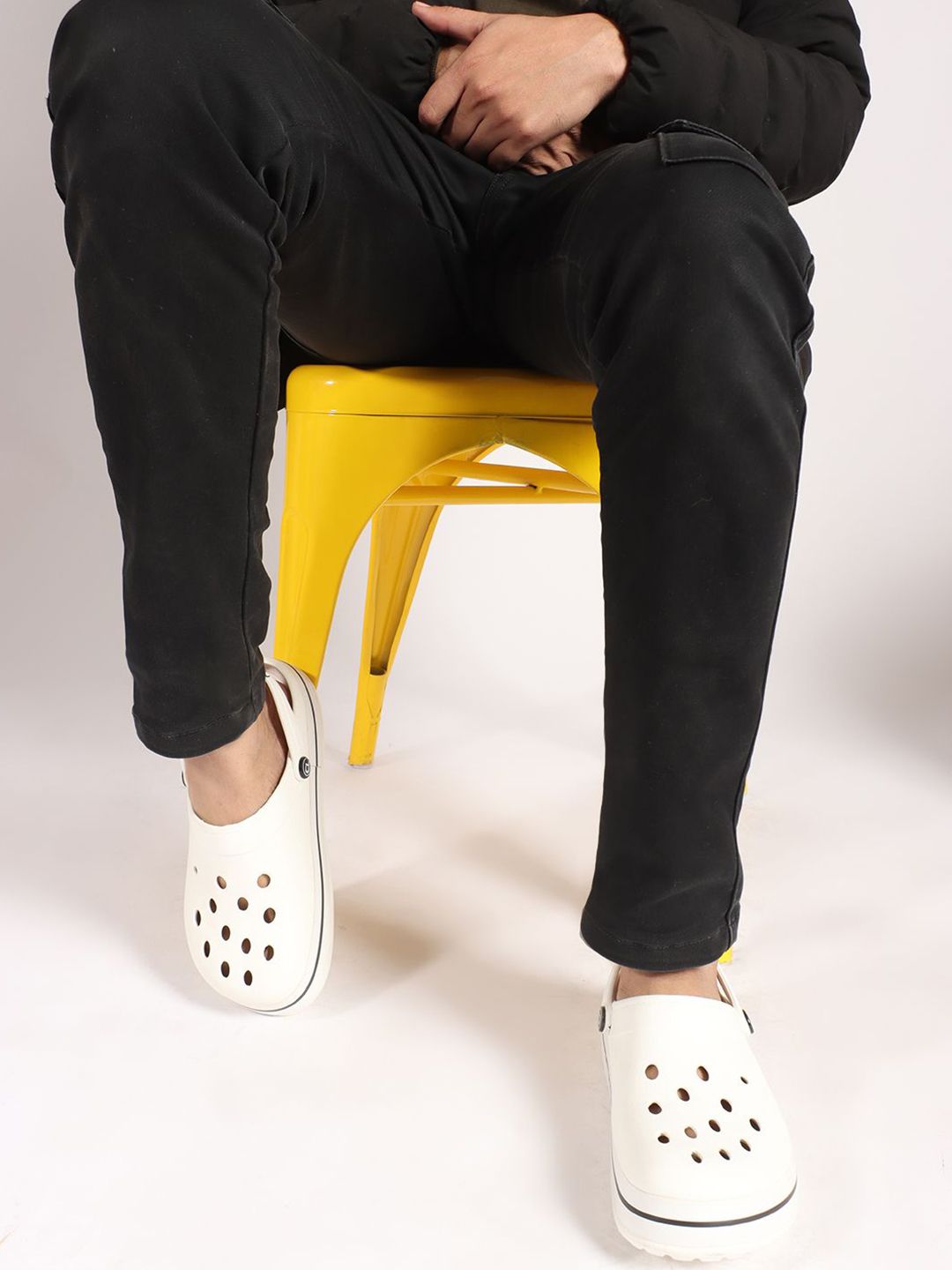 Carlton London Men Self Design Rubber Clogs-picture-45