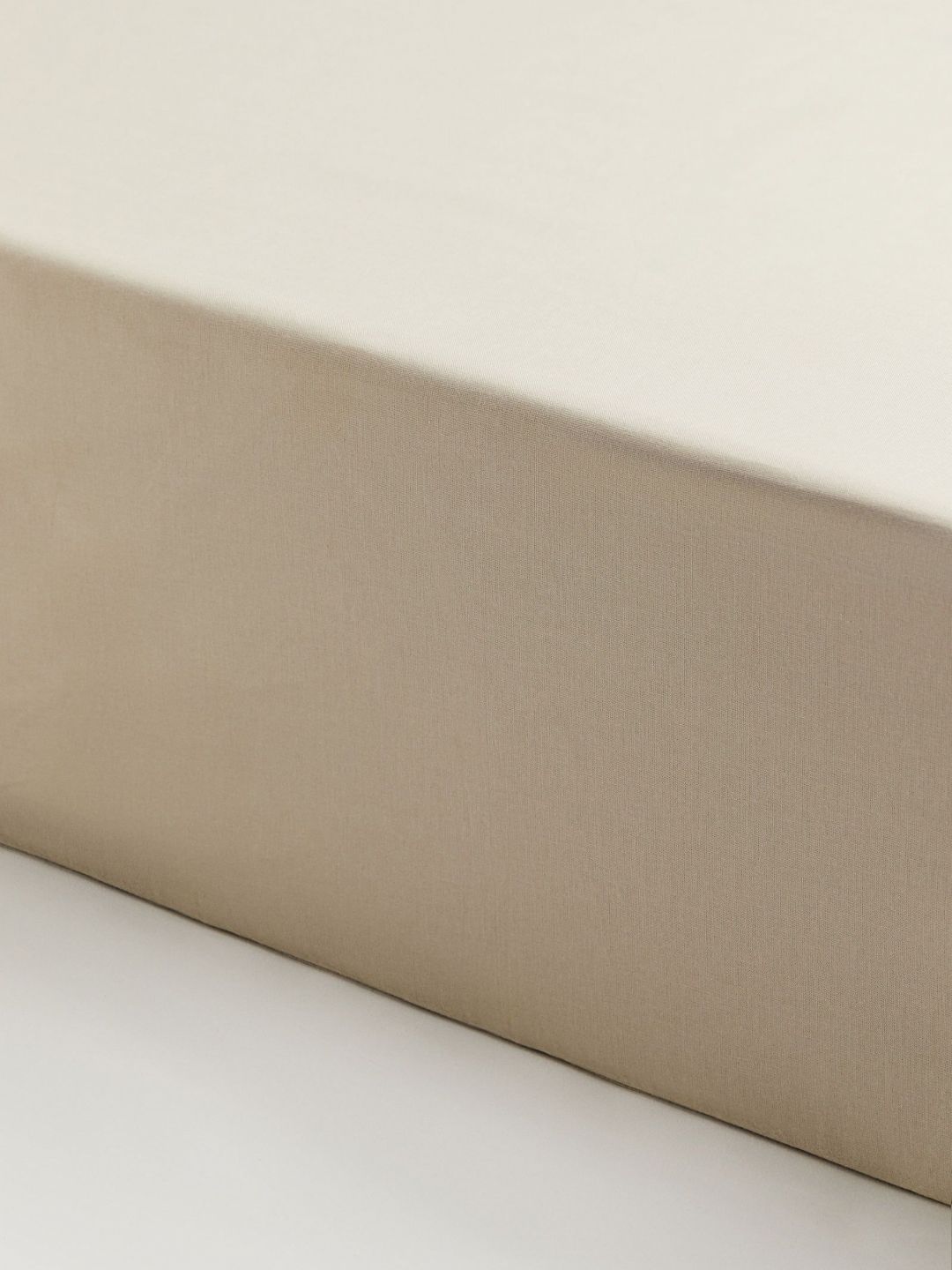 H&M Unisex Beige-Coloured Fitted Cotton Sheet-image-49
