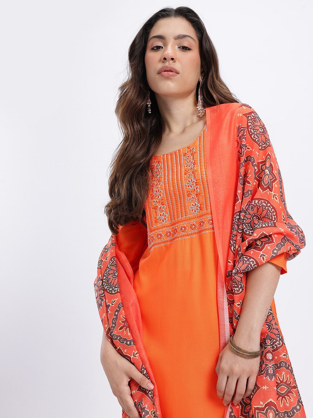 HERE&NOW Floral Yoke Design Kurta with Trousers & Dupatta-picture-22