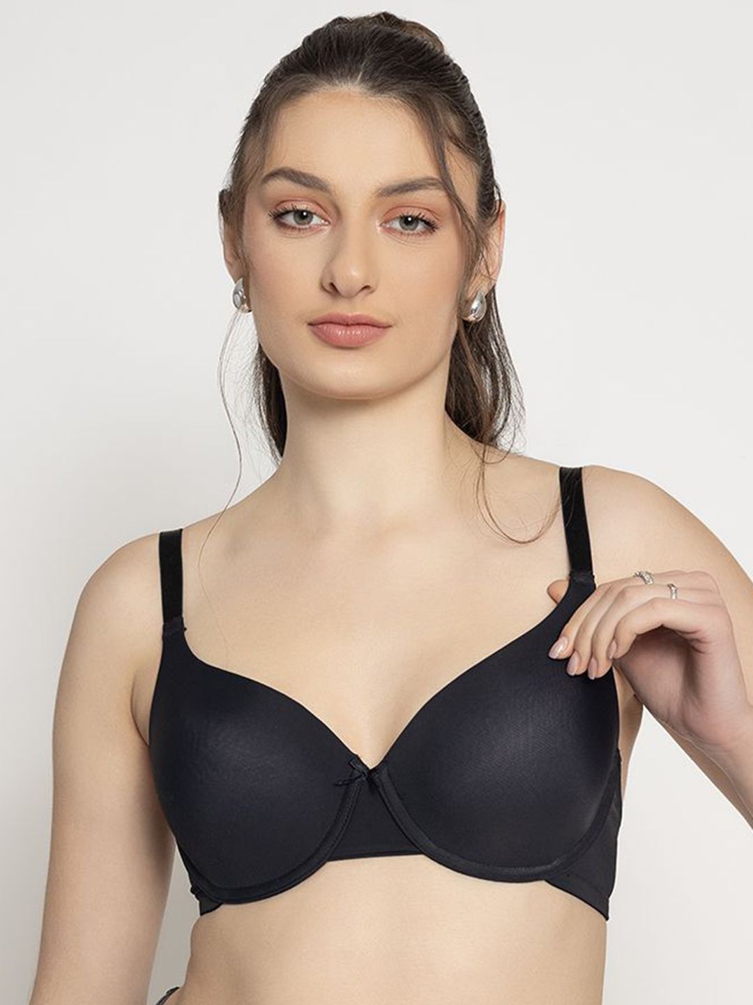 Chelvet Lightly Padded Contour Deep Coverage Bra Seamless & Wired