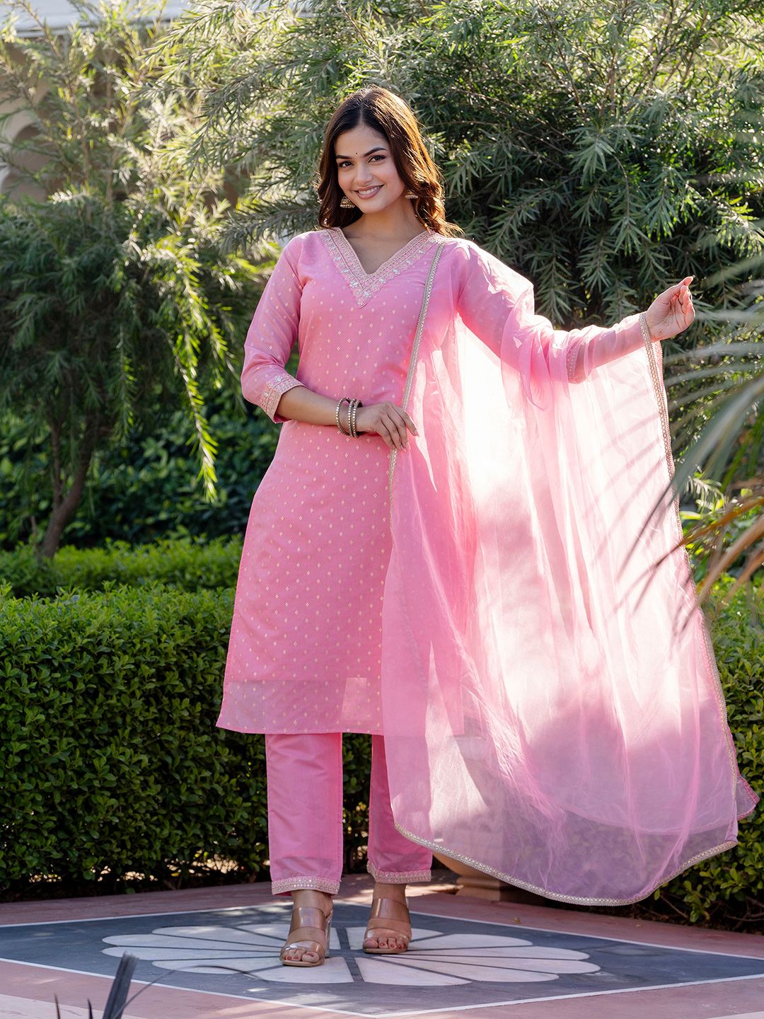 Anouk Pink Floral Embroidered V-Neck Chanderi Silk Straight Kurta With Trousers & Dupatta-picture-18