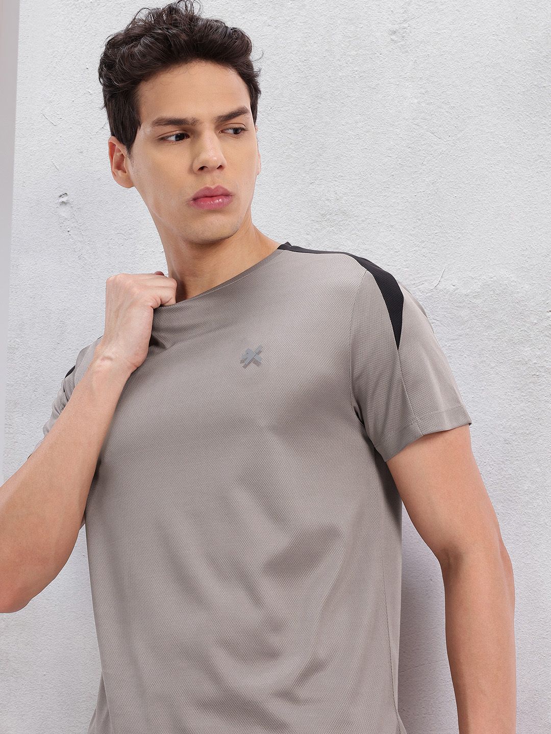 HRX by Hrithik Roshan Colourblocked Detail Rapid-Dry Running T-shirt-picture-21