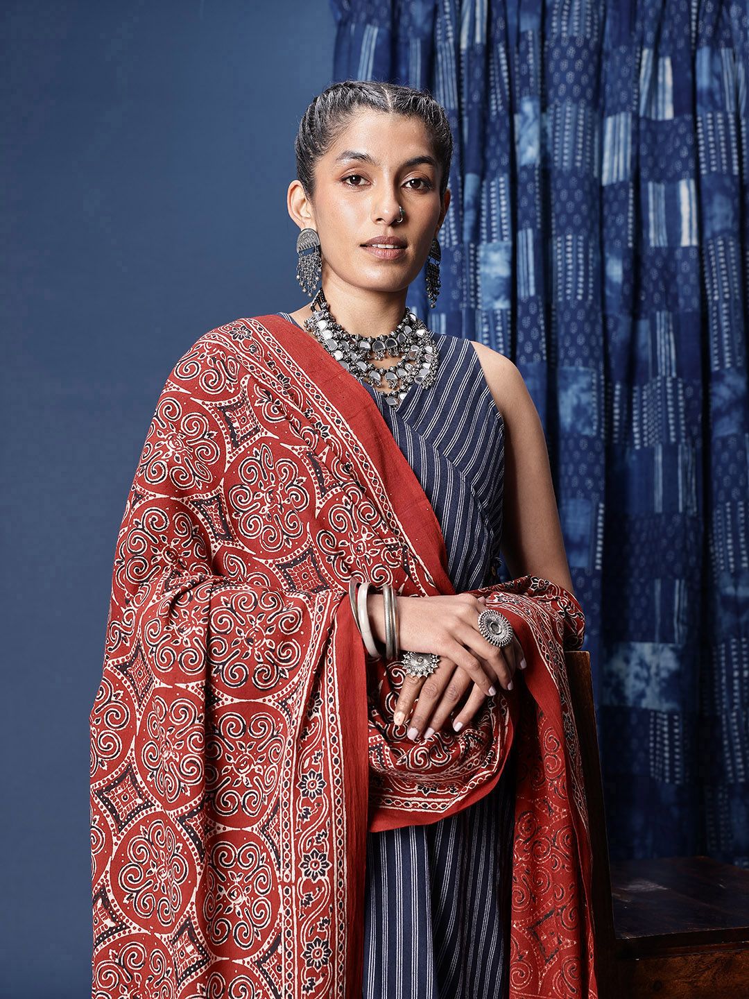 Taavi Block Printed Ajrakh Pure Cotton Dupatta-picture-14