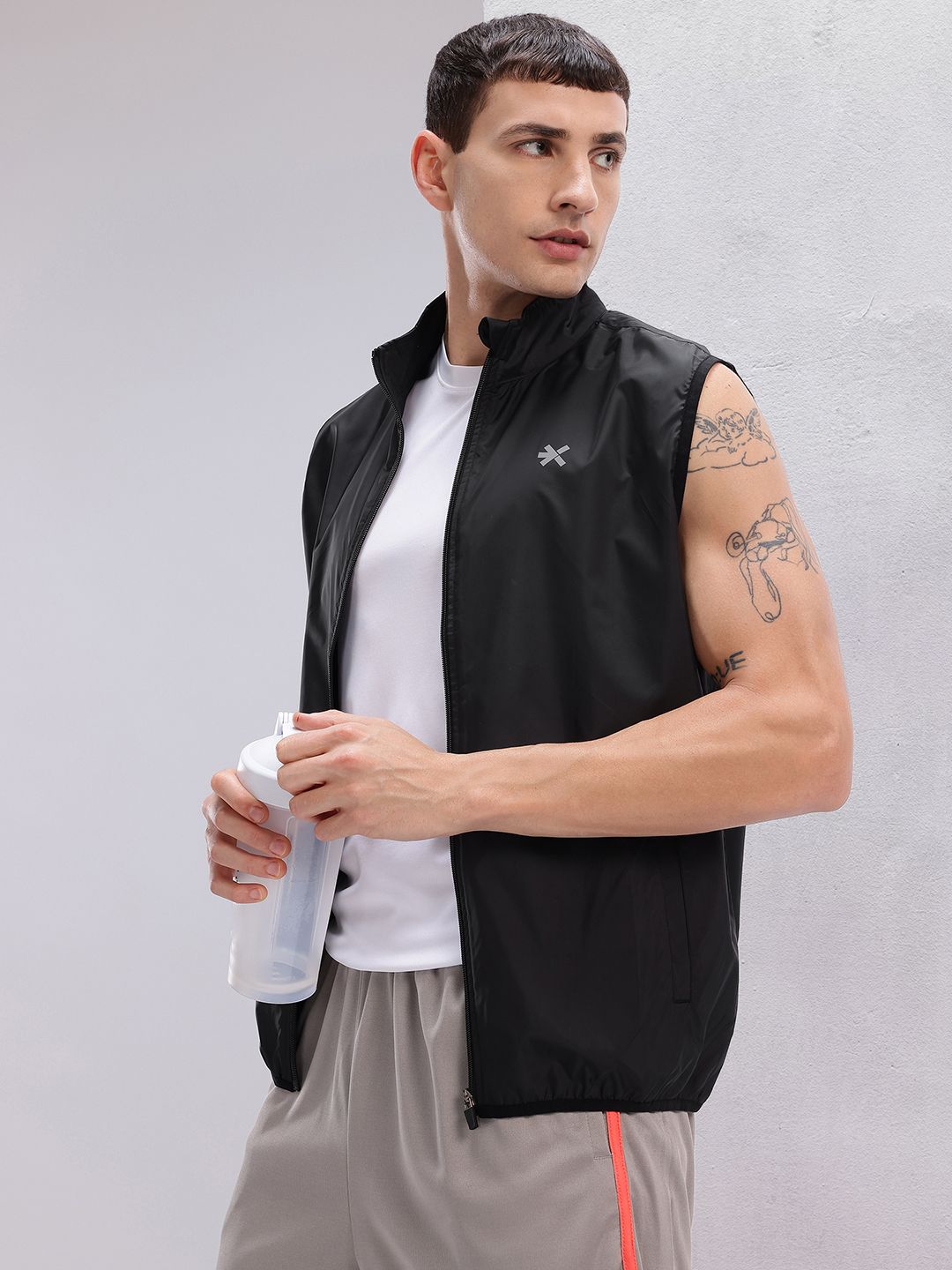 HRX by Hrithik Roshan Lightweight Rapid-Dry Running Gilet Jacket-picture-11
