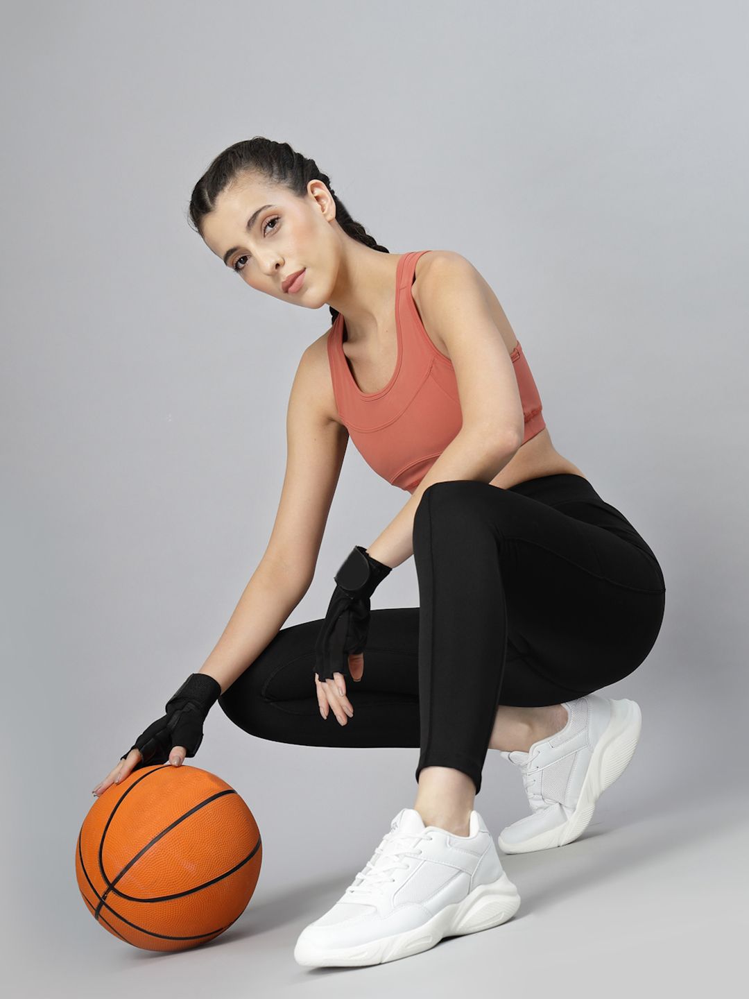 HRX by Hrithik Roshan Women Solid Full Coverage Lightly Padded Dry Fit Workout Bra